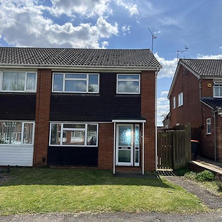 Villa Charming 3-Bed House In Leighton Buzzard Exterior foto